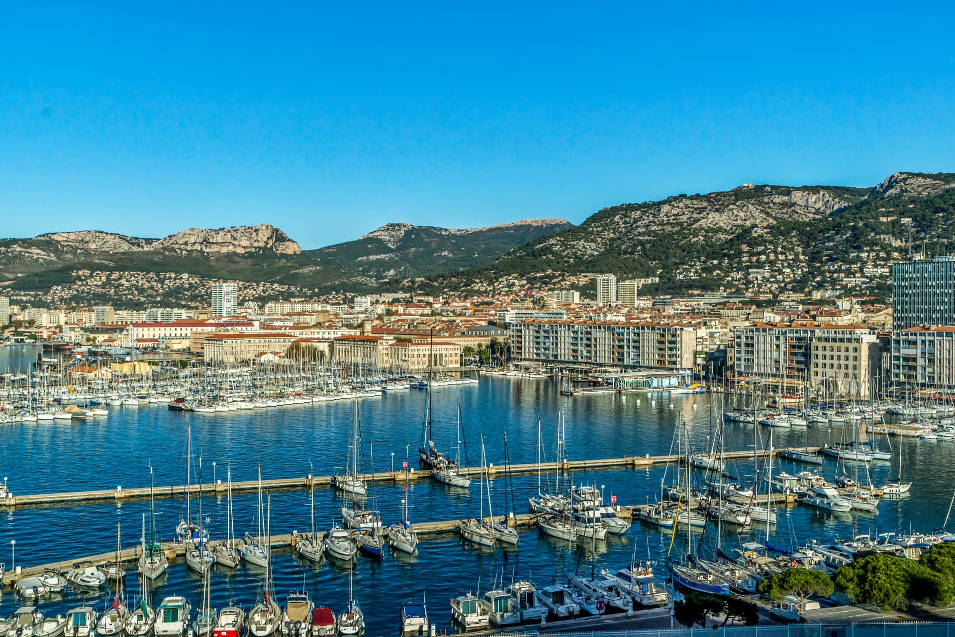 Toulon-Hyères Airport