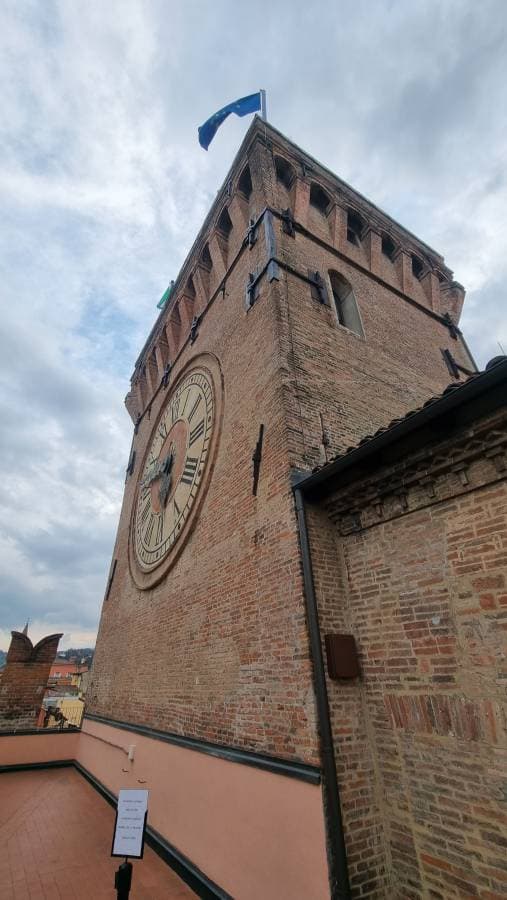 Photo 1 by Rony R. about renting a Citroen C3 in Bologna (3/24/23)