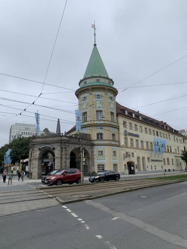 Photo 2 by Allan M. about renting a volkswagen polo in Germany (9/16/24)