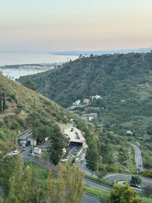 Bilde 1 av Joar F. om å leie en Peugeot 308 STW på Sicilia (8.7.25)