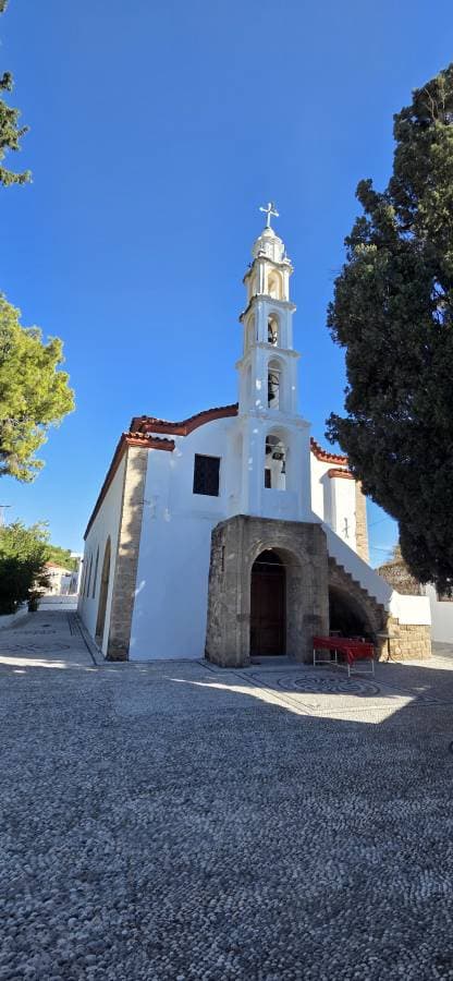 Photo 2 by Olav H. (10/21/25)