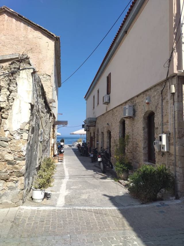 Photo 1 by Ronald S. about hiring a Citroen C1 at Kalamata Airport (14.10.23)