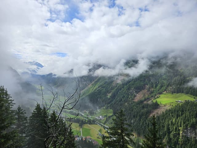 Photo 1 by Urmas S. about renting a Audi Q2 in Munich (7/11/24)