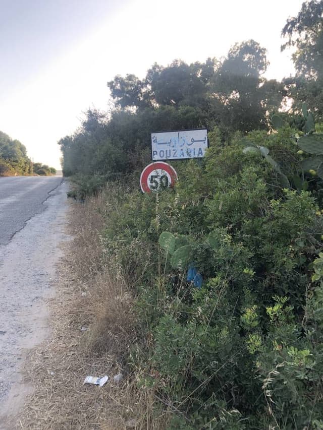 Photo 1 by Hamed M. about hiring a Volkswagen Polo in Tunis (07/08/22)