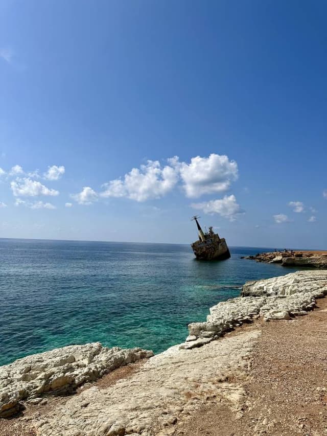 Photo 1 by Roberto C. (3/14/26)