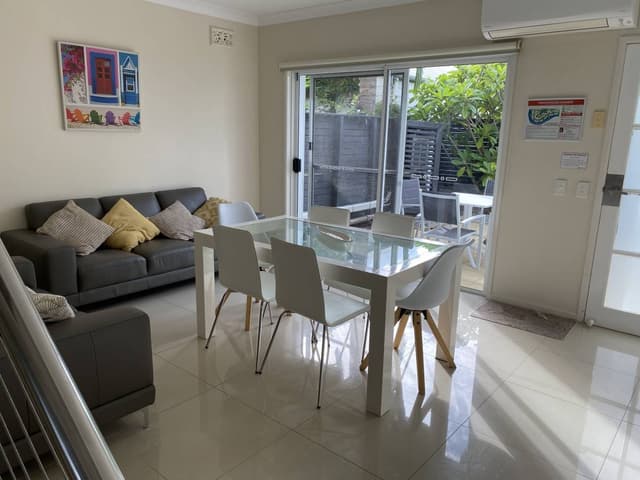 Photo 1 by Poul Erik Winther J. about renting a Kia Cerato in Brisbane (3/17/25)
