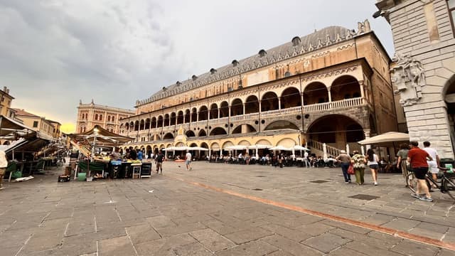 Photo 2 by Samantha B. about hiring a Ford Puma in Italy (12/07/26)
