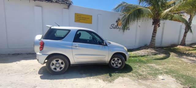 Photo 1 par Lionel L. sur la location d'un Nissan Juke en Tanzanie (02/02/25)
