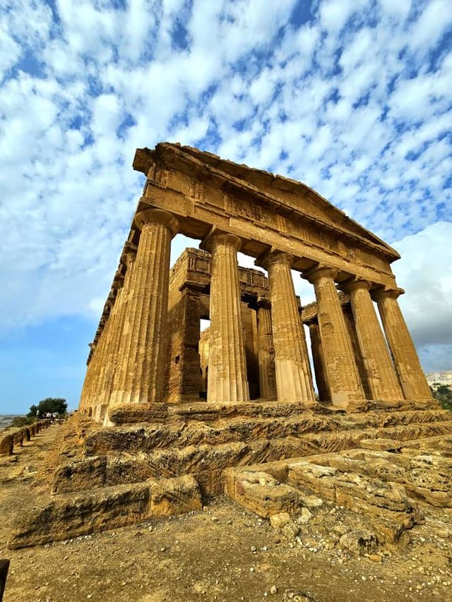 Foto 1 van Rafael P. over het huren van een Opel Mokka op Palermo luchthaven (4-11-23)