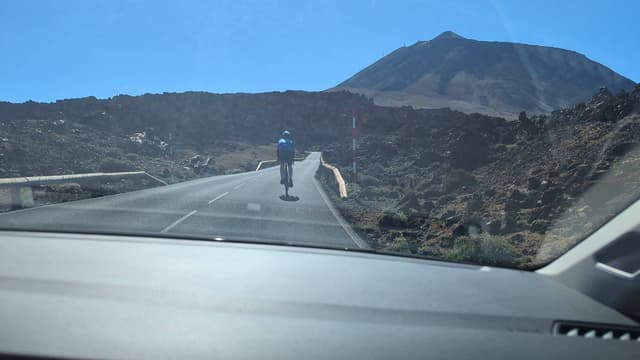 Photo 1 by Jimmy G. about renting a Volkswagen Golf in the Canary Islands (3/31/25)