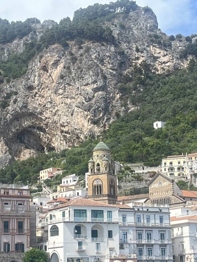 Photo 2 by Jose Manuel R. about renting a Fiat 500X at Naples Train Station (6/24/24)