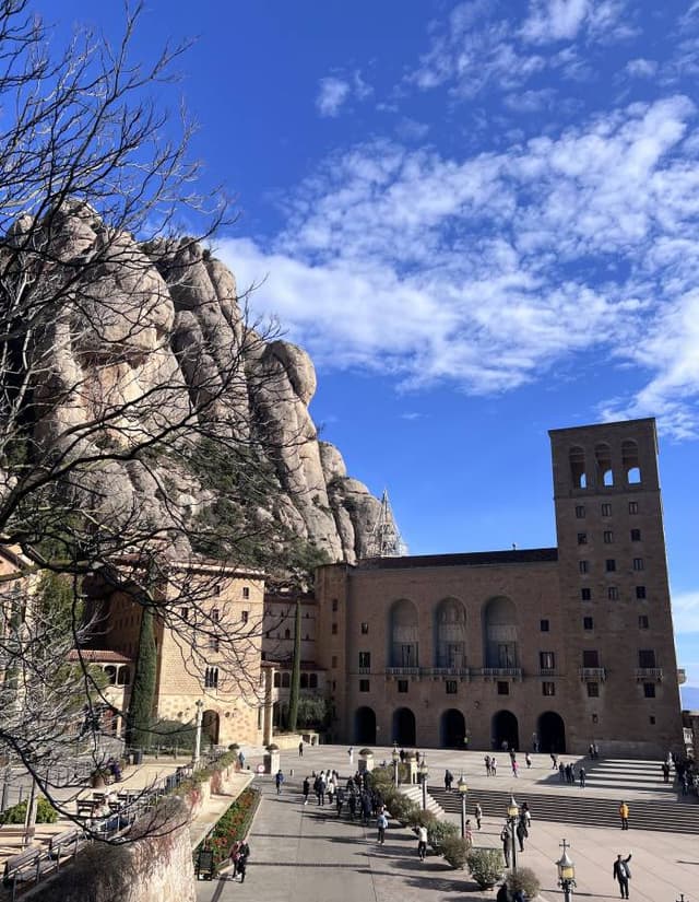 Photo 3 by Anson W. about renting a Citroen C3 Aircross in Barcelona (1/26/24)