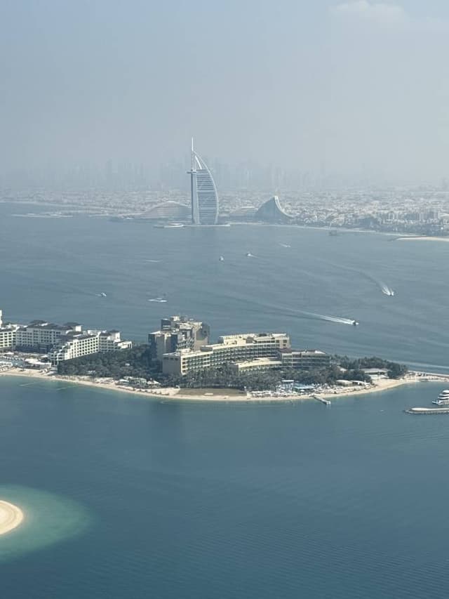 Photo 3 by Itzhak avihu R. about renting a Nissan Kicks in the United Arab Emirates (1/19/25)