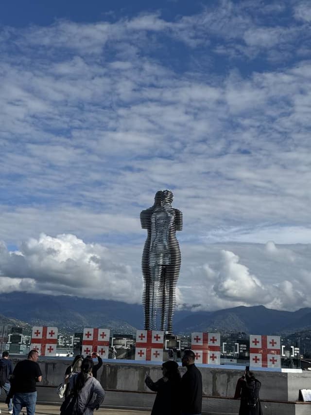 Photo 1 by Hamed N. (10/27/25)