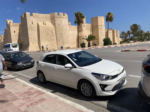 Photo by Abdellatif M. about renting a Dacia Sandero in Tunis (9/18/24)