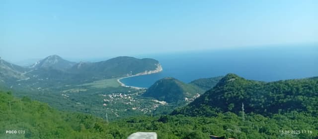 Zdjęcie 3 wykonane przez Andrzej U. dotyczące wynajmu Opel Crossland X w na Lotnisku w Dubrowniku dnia (21.06.25)