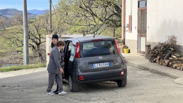 Photo 2 by Robert P. about renting a Volkswagen Up in Bari (4/2/24)