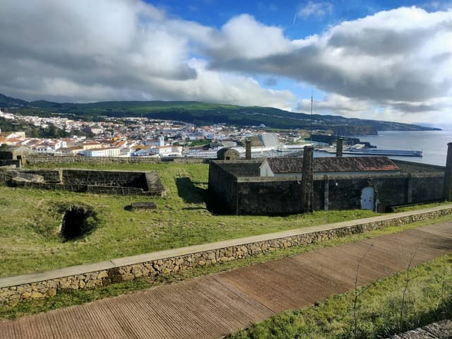 Foto 1 de Toni V. sobre o aluguer de um Renault Twingo em Praia da Vitória (01/02/24)