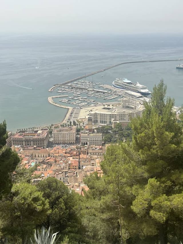 Photo 3 by Jose Manuel R. about renting a Fiat 500X at Naples Train Station (6/24/24)