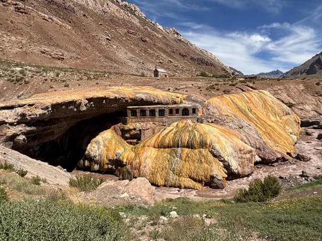 Photo 2 by Paul W. about renting a Fiat Cronos in Mendoza (3/3/24)