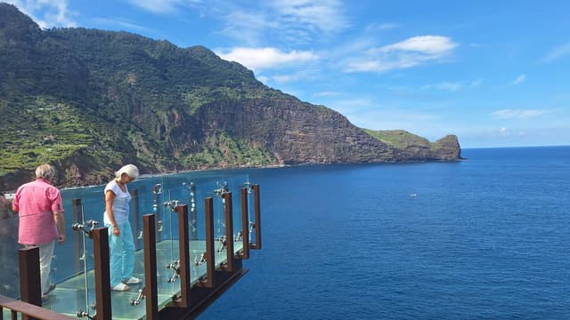 Zdjęcie 2 wykonane przez Piotr K. (20.10.25)