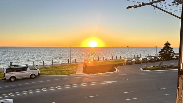 Photo 1 by Chia D. about renting a Kia Carnival at Adelaide Airport (5/11/25)