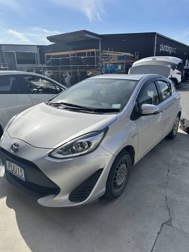 Toyota Yaris 2016 クイーンズタウンで (24/9/1)のレンタルについて、HO TSUN I. による写真 1