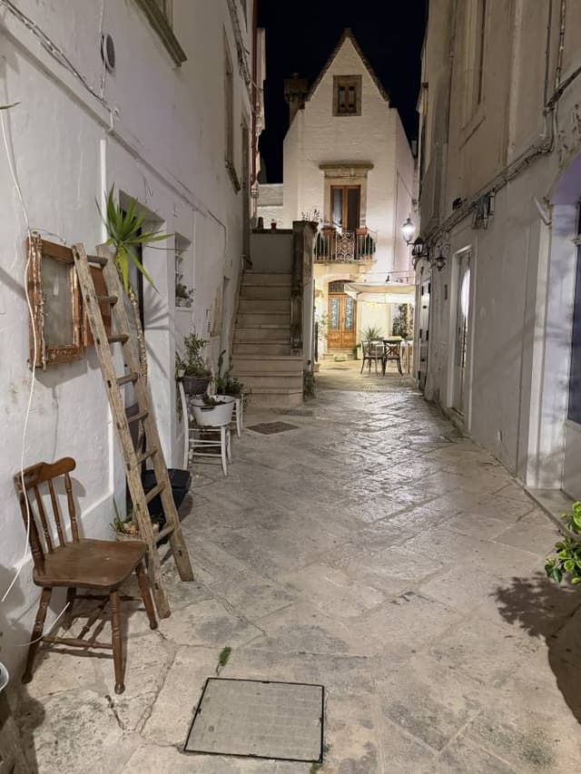 Photo 2 by Petru Iulian D. (4/14/26)