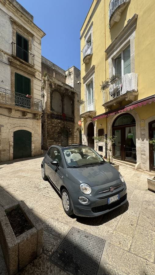 Photo by Petar I. about renting a Fiat 500 Cabrio at Bari Airport (6/14/25)