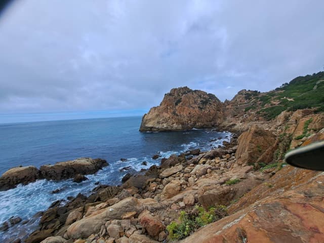 Photo 2 by Ann H. about renting a Renault Logan in Tangier (10/13/24)
