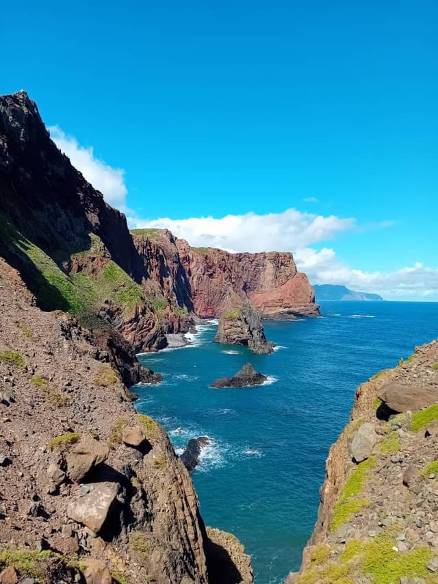 Photo 2 by christophe S. about renting a Renault Captur in Madeira (4/13/25)
