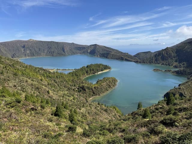Foto 2 od David K. o pronájmu Ford Focus na Letišti Ponta Delgada (4/27/25)