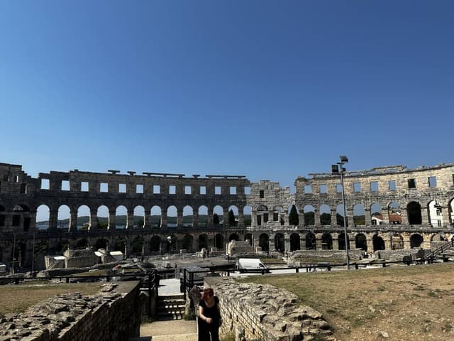 Photo 2 by Adrian B. about hiring a Volkswagen Golf in Pula (06/09/23)