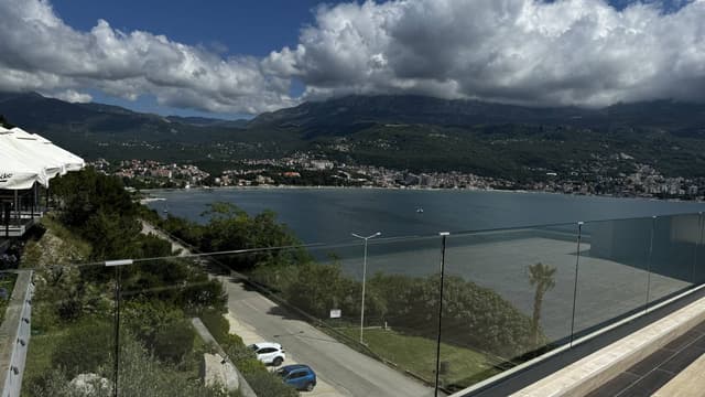 Photo 1 by Robert L. about hiring a Skoda Fabia at Dubrovnik Airport (18/06/24)