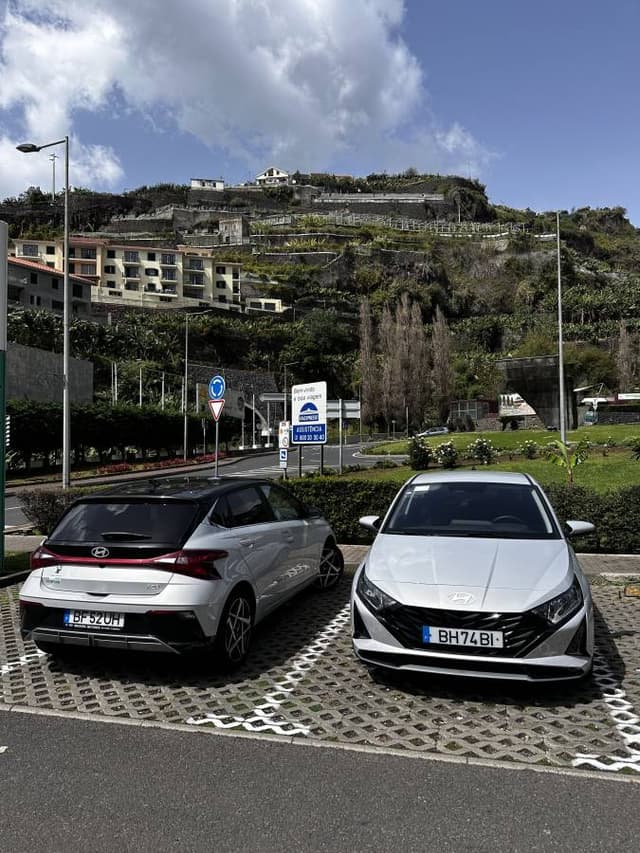 Фото 1 от Yaroslav B. об аренде Volkswagen Polo в Мадейре (01.04.24)