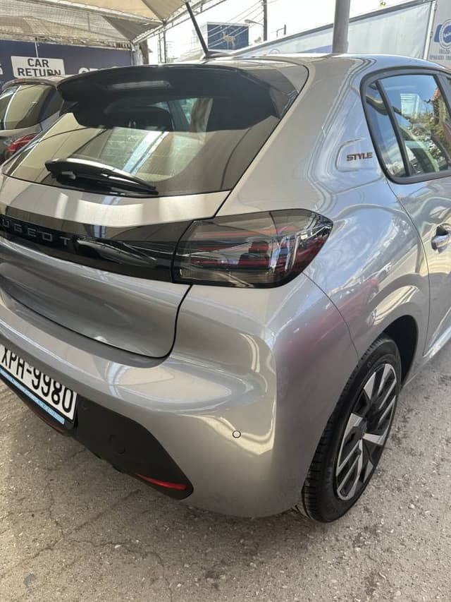 Photo by Arunas N. about renting a Opel Corsa Hatchback in Heraklion (5/21/25)