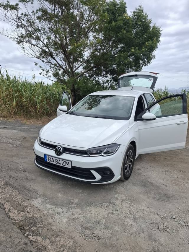 Photo by Claudia A. about renting a Renault Clio at Madeira Funchal Airport (6/12/25)