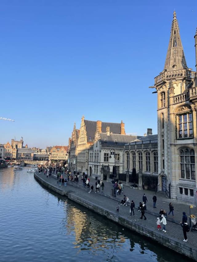 Photo 1 by Linda C. about hiring a Peugeot 208 at Brussels Airport (01.02.25)