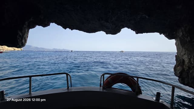 Photo 2 by Lawrence H. about hiring a Peugeot 3008 in Greece (09/09/26)