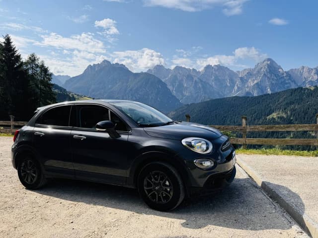 Photo 1 by Mikk V. about renting a Fiat 500X in Milan (8/5/24)