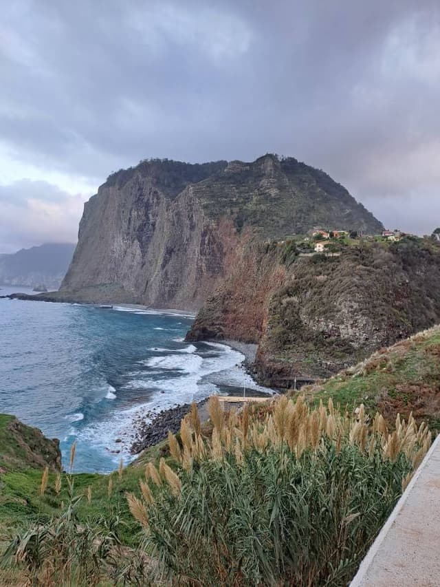 Foto 1 de Helder F. sobre o aluguer de um Dacia Jogger em Madeira (12/11/24)