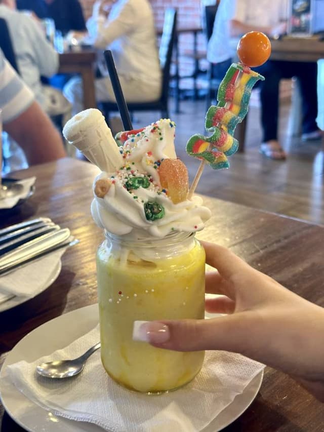 Photo 5 by Fiona T. about hiring a Hyundai Venue at Cape Town Airport (16.04.24)