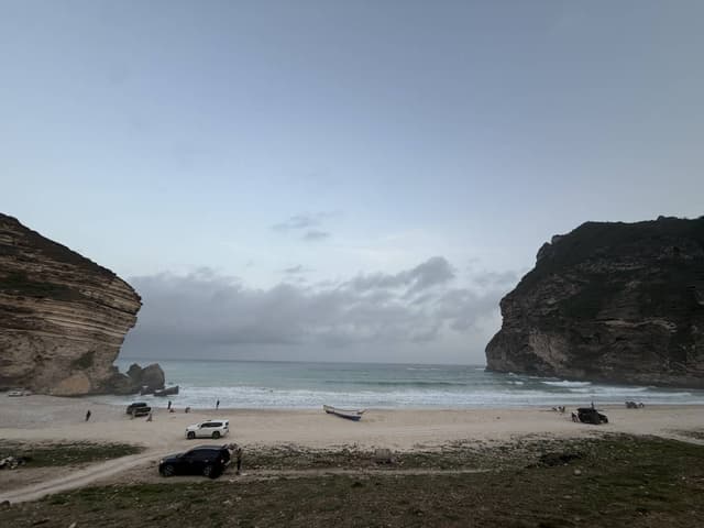 Photo by Osaid Q. about renting a Nissan Sunny in Salalah (8/17/25)