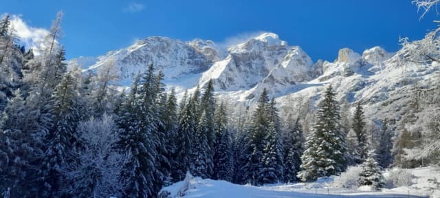 Photo 3 by Kevin J. about renting a Renault Clio in Bergamo (12/19/23)