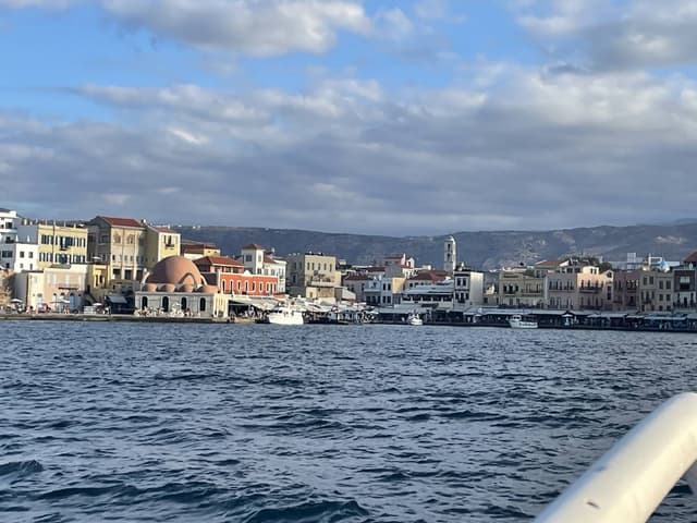 Billede 1 af Julia G. om at leje en Renault Clio på Kreta (10/12/24)