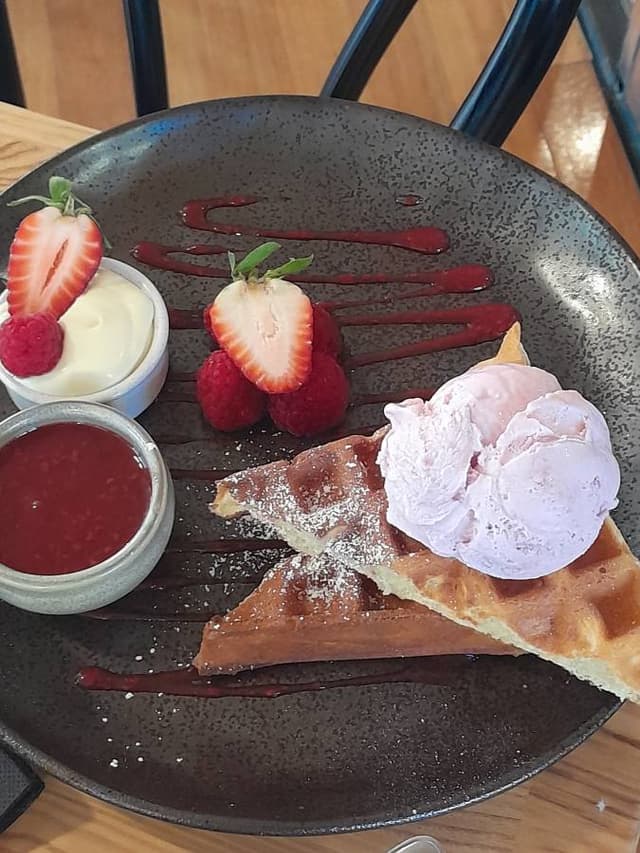 Photo 2 by Jennifer E. (10/1/23)