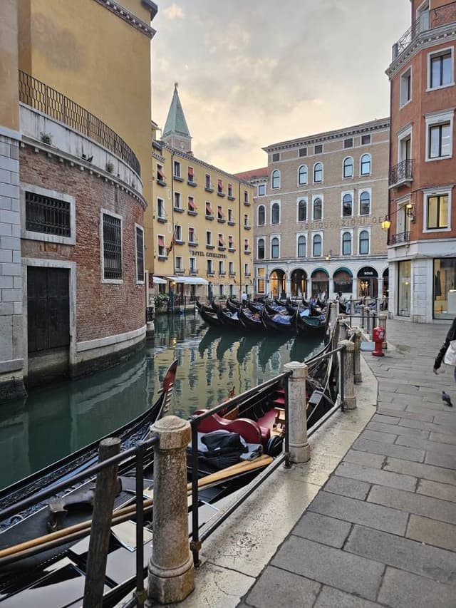 Фото 1 от VLADIMIR A. об аренде Volkswagen Golf в Италии (26.10.25)