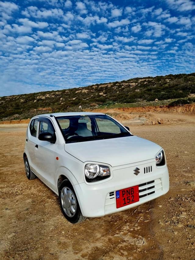 Photo by Lina M. about renting a Volkswagen Up in Paphos (12/24/24)