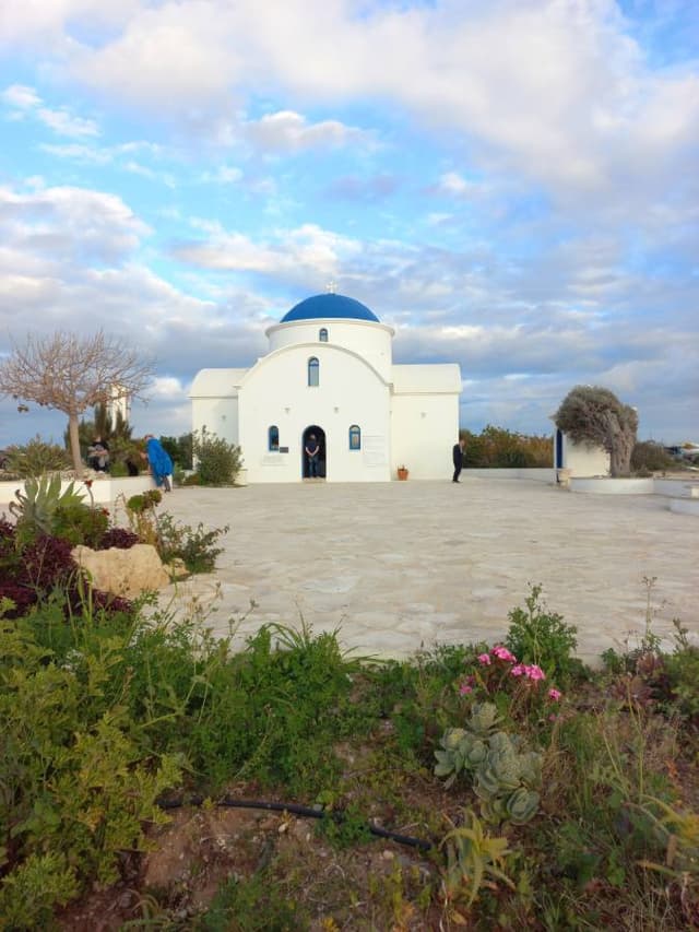 Zdjęcie 2 wykonane przez Lukasz D. dotyczące wynajmu Suzuki Alto w na Lotnisku w Pafos dnia (4.03.25)