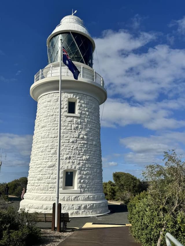Photo 2 by King Yong N. about hiring a Toyota RAV4 at Perth Airport (29/07/24)